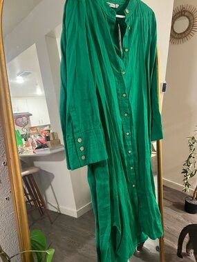 Zara Emerald Green Long-Sleeve Button-Front Dress